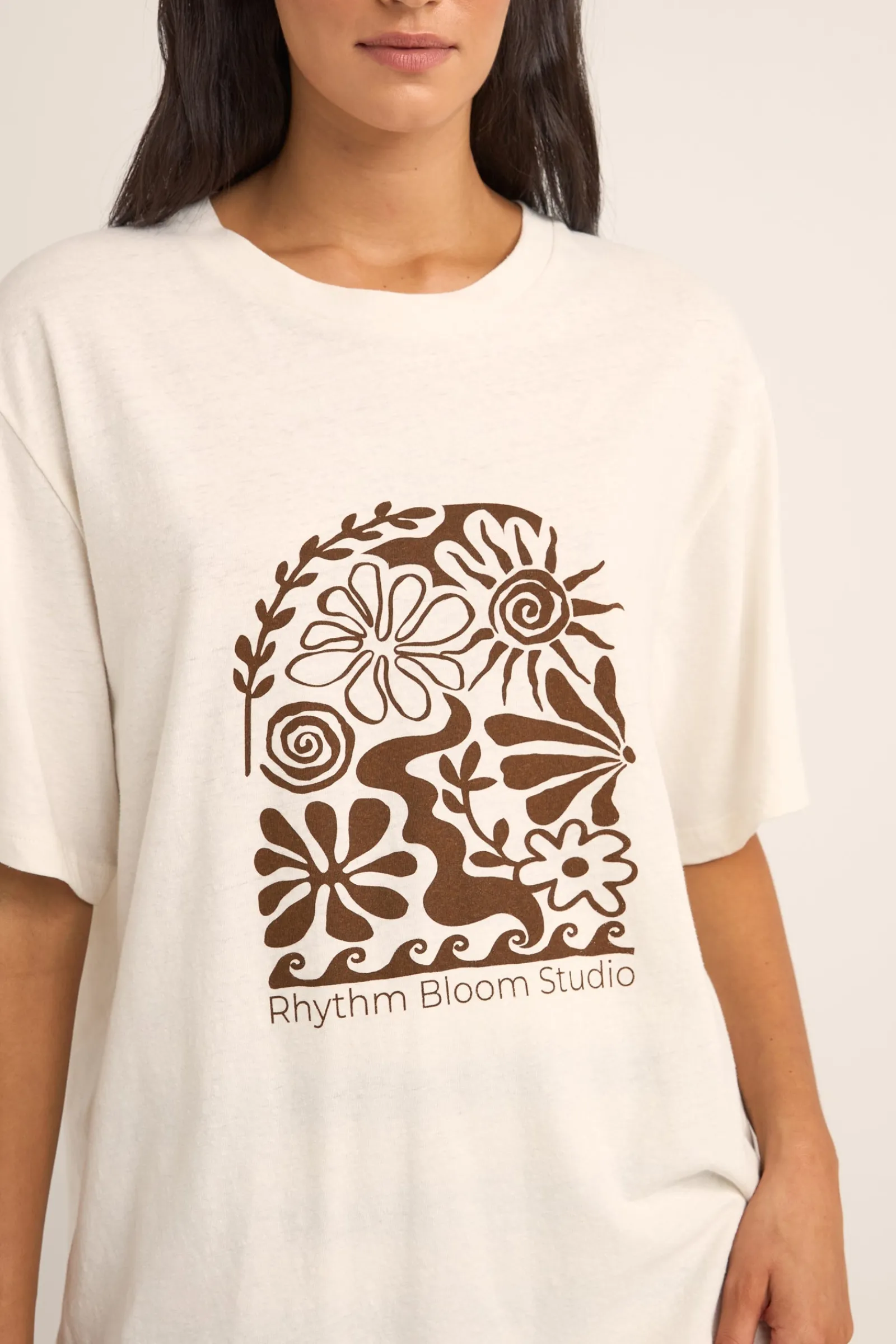 Rhythm Livin Bloom Studio Oversized T-Shirt Vintage White-Women T-shirts