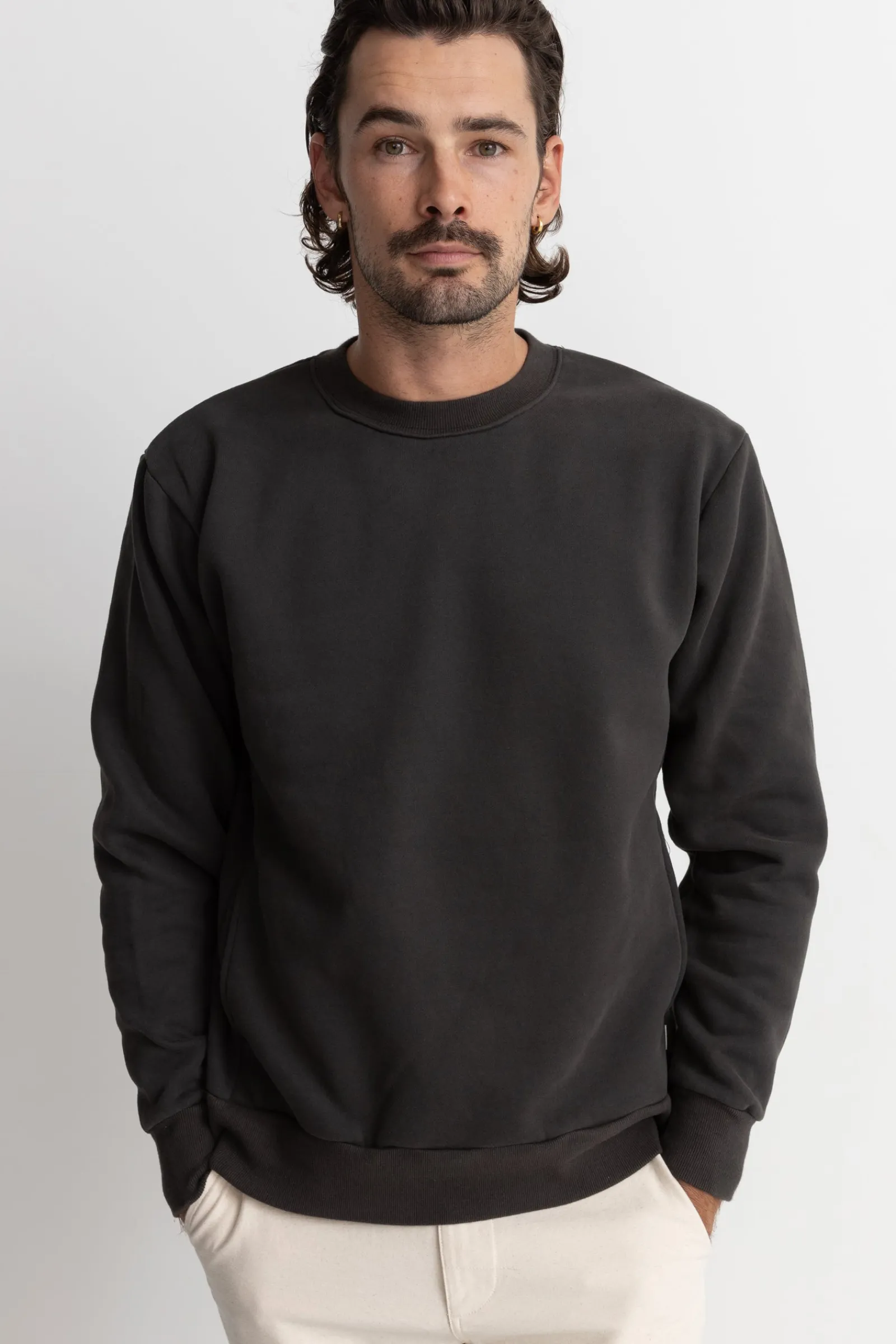 Rhythm Livin Classic Fleece Crew Vintage Black- Fleece