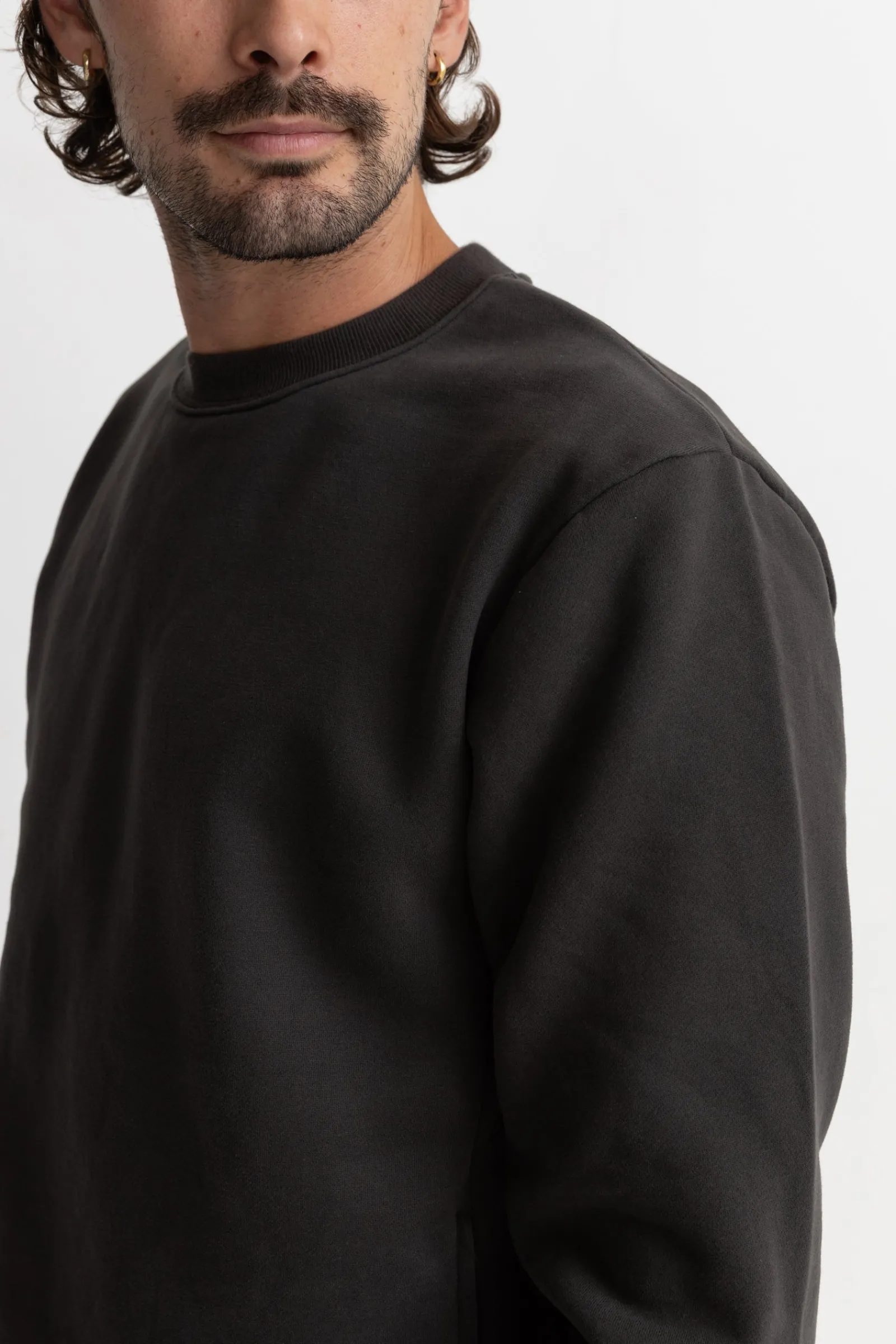 Rhythm Livin Classic Fleece Crew Vintage Black- Fleece
