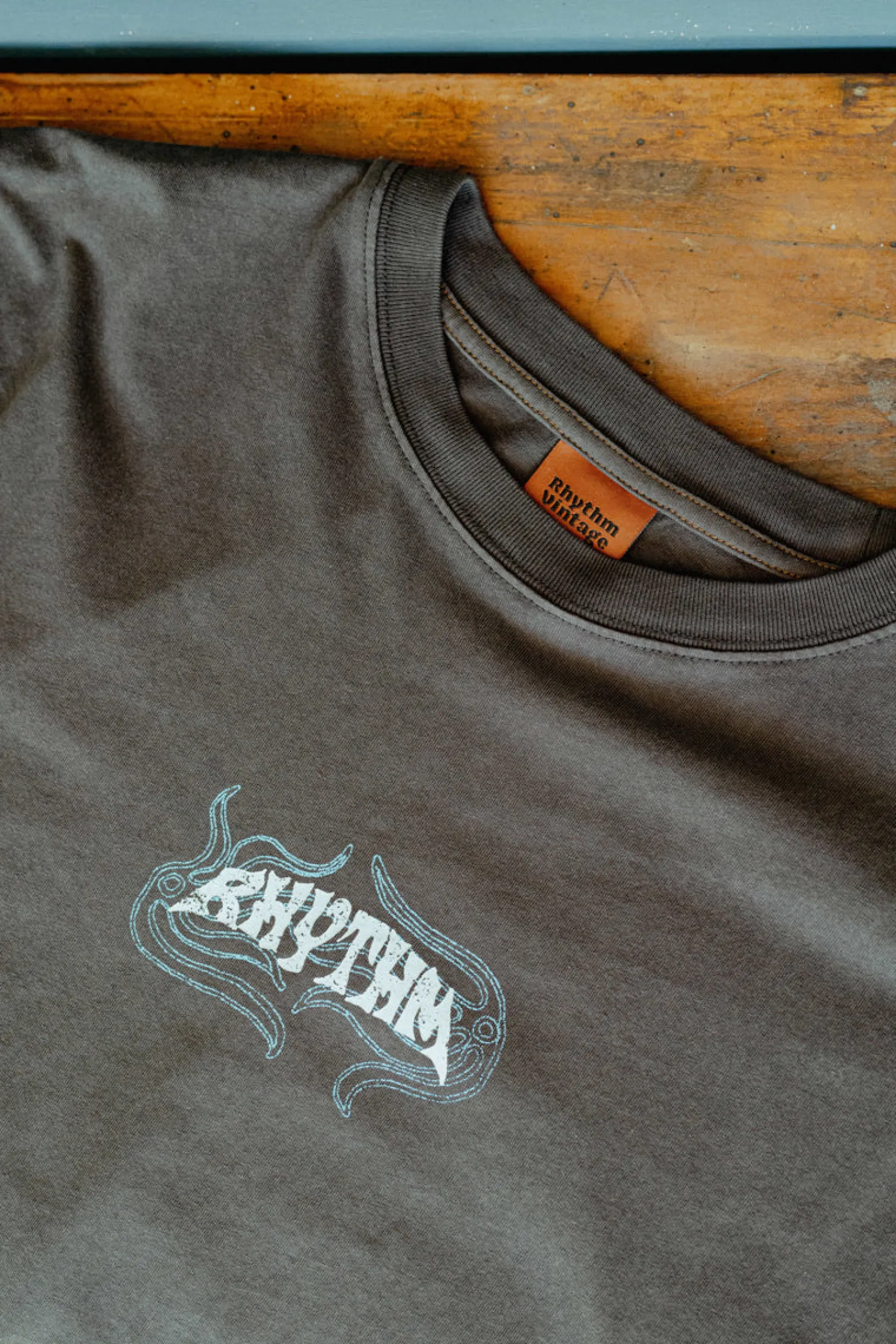 Rhythm Livin Dos Soles Vintage Ss T-Shirt Vintage Black- T-shirts