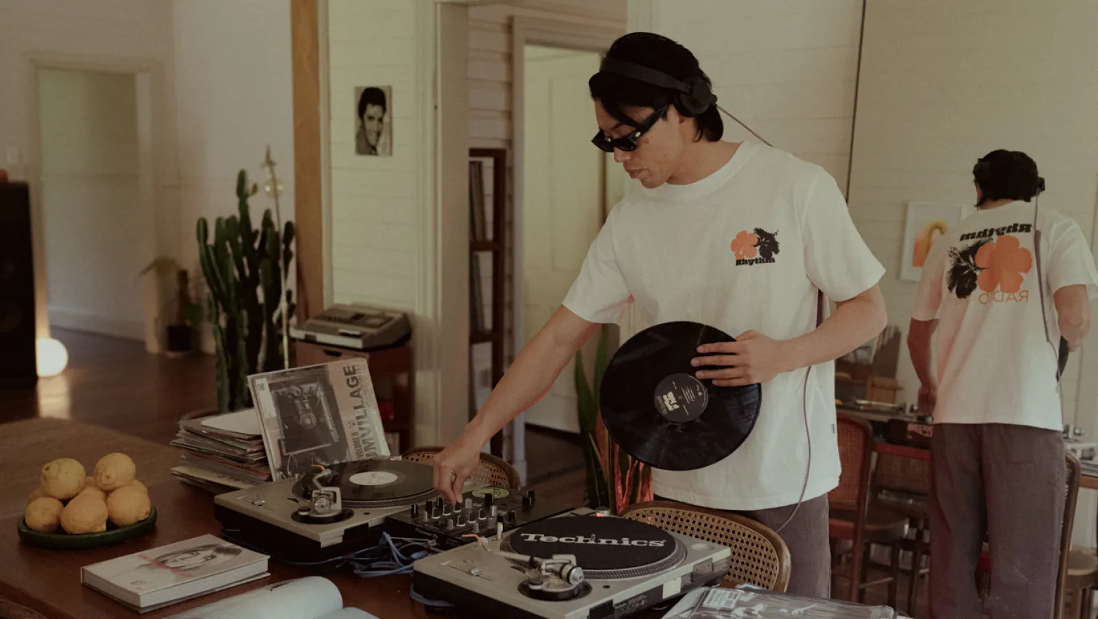 Rhythm Livin Tropic Radio Vintage Ss T-Shirt- T-shirts